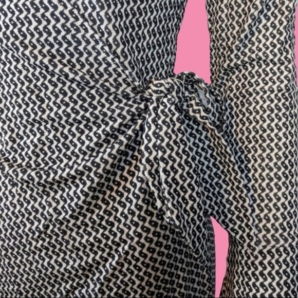 Banana Republic Collared Wrap Dress with Graphic Print - Picture 4 of 8